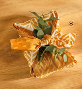 Kerstcadeau-idee: bedrukte furoshiki verpakkingsstof 60 x 60 cm in katoen uit de upcycling collectie, goedkoop - Blancheporte